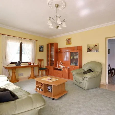 Golondrina House *